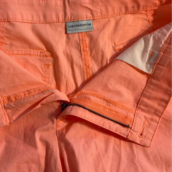 Liz Claiborne women’s shorts size 12 - Picture 3 of 5